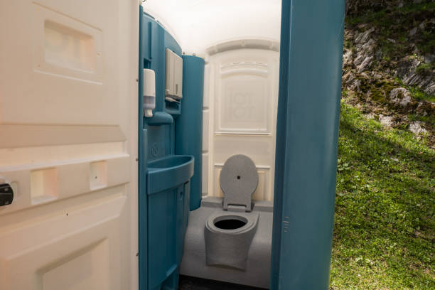 Professional porta potty rental in Waterman, IL